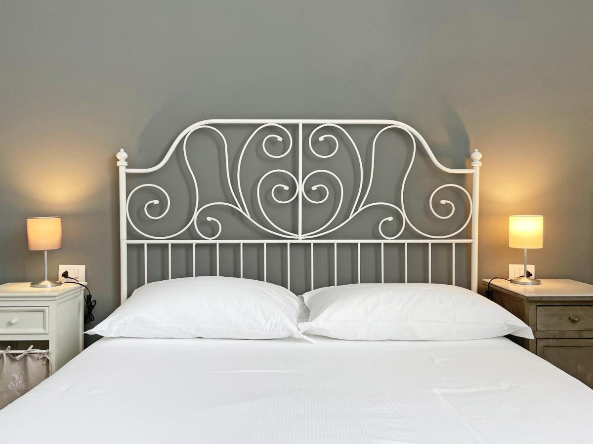 "La Portineria" Charming Apartment Old Town Como Lake ภายนอก รูปภาพ