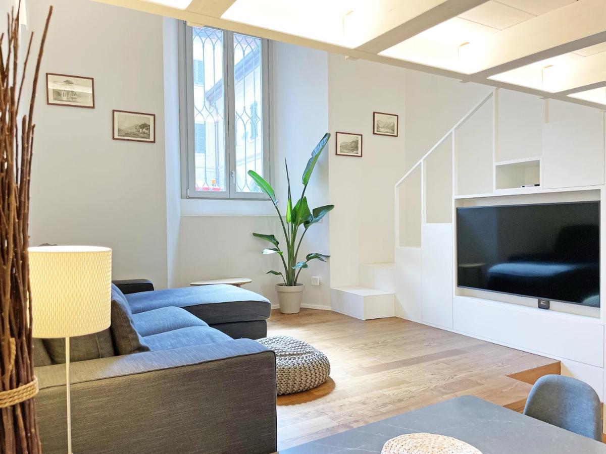 "La Portineria" Charming Apartment Old Town Como Lake ภายนอก รูปภาพ